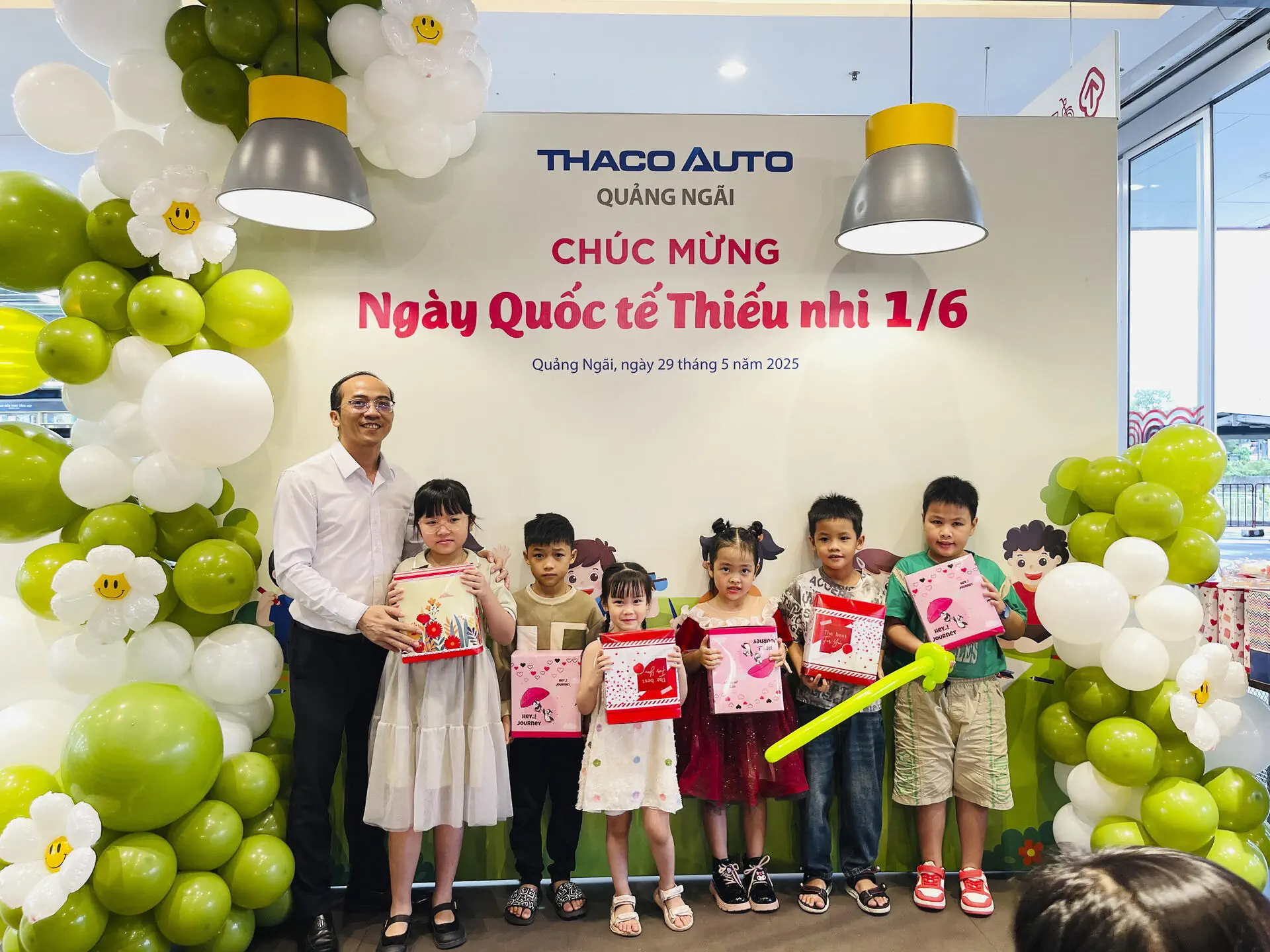 NHỮNG KỶ NIỆM ĐÁNG YÊU NHÂN NGÀY QUỐC TẾ THIẾU NHI 1/6 TẠI THACO AUTO QUẢNG NGÃI