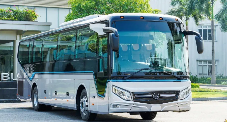 THACO AUTO xuất khẩu xe bus cao cấp Mercedes-Benz RS 1936 sang thị trường Thái Lan